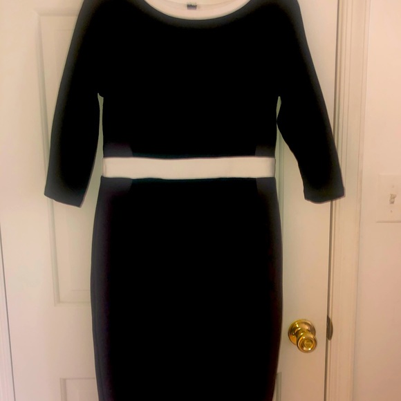 Dress - Picture 2 of 2